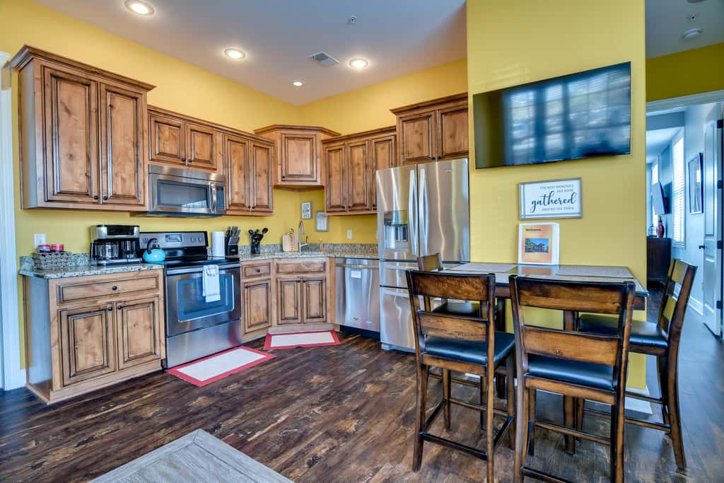 Near Silver Dollar City! Condo w/ Indoor Pool