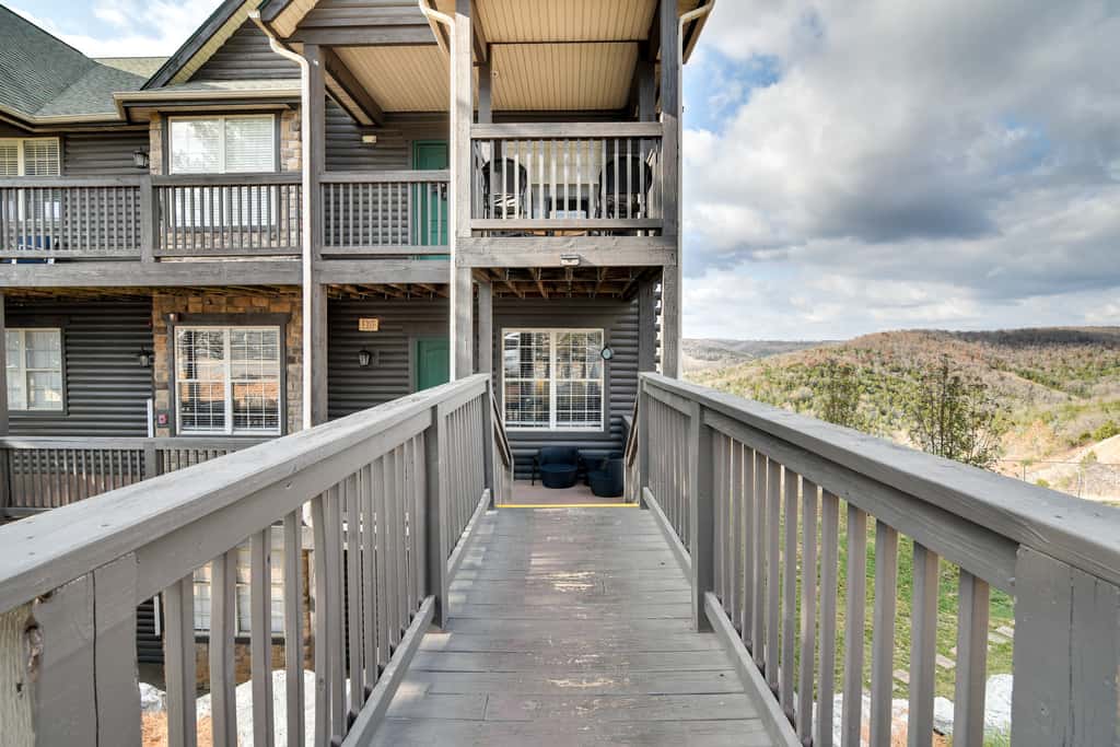 Near Silver Dollar City! Condo w/ Indoor Pool