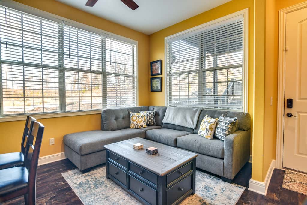 Near Silver Dollar City! Condo w/ Indoor Pool
