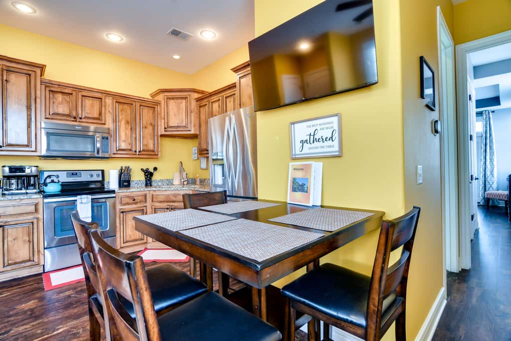 Near Silver Dollar City! Condo w/ Indoor Pool