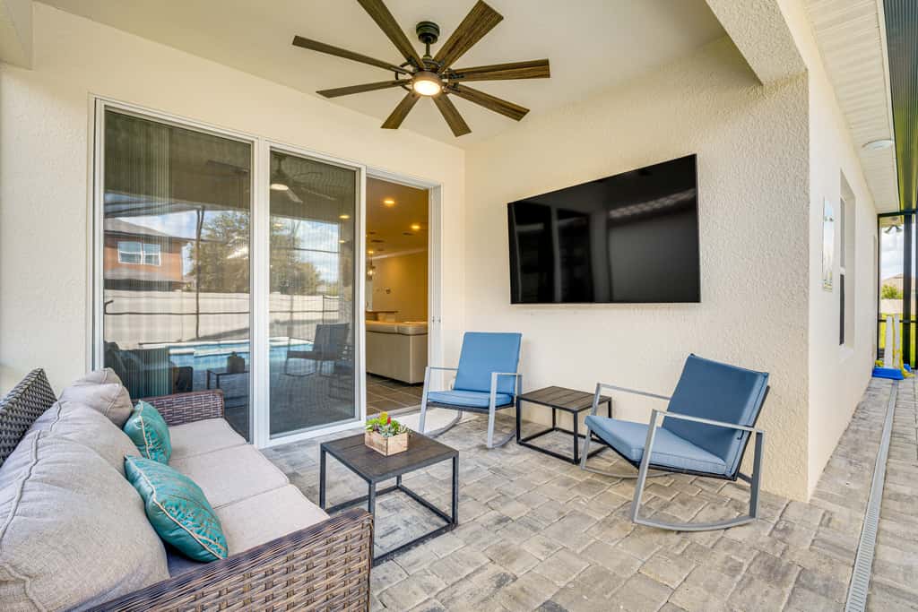 Relax, Play, Swim: Luxe Haines City Home w/ Lanai!