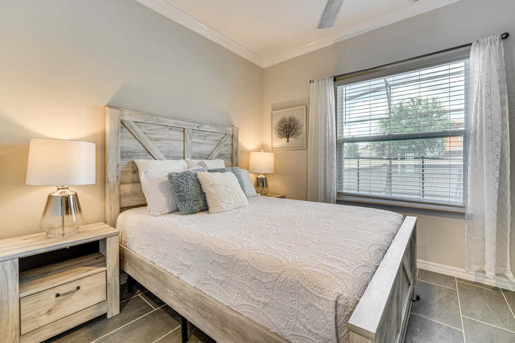 Relax, Play, Swim: Luxe Haines City Home w/ Lanai!