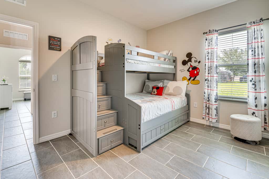 Relax, Play, Swim: Luxe Haines City Home w/ Lanai!