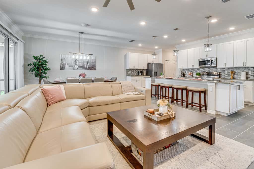 Relax, Play, Swim: Luxe Haines City Home w/ Lanai!