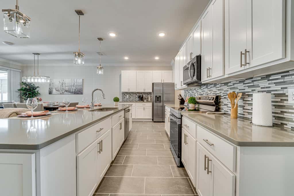 Relax, Play, Swim: Luxe Haines City Home w/ Lanai!