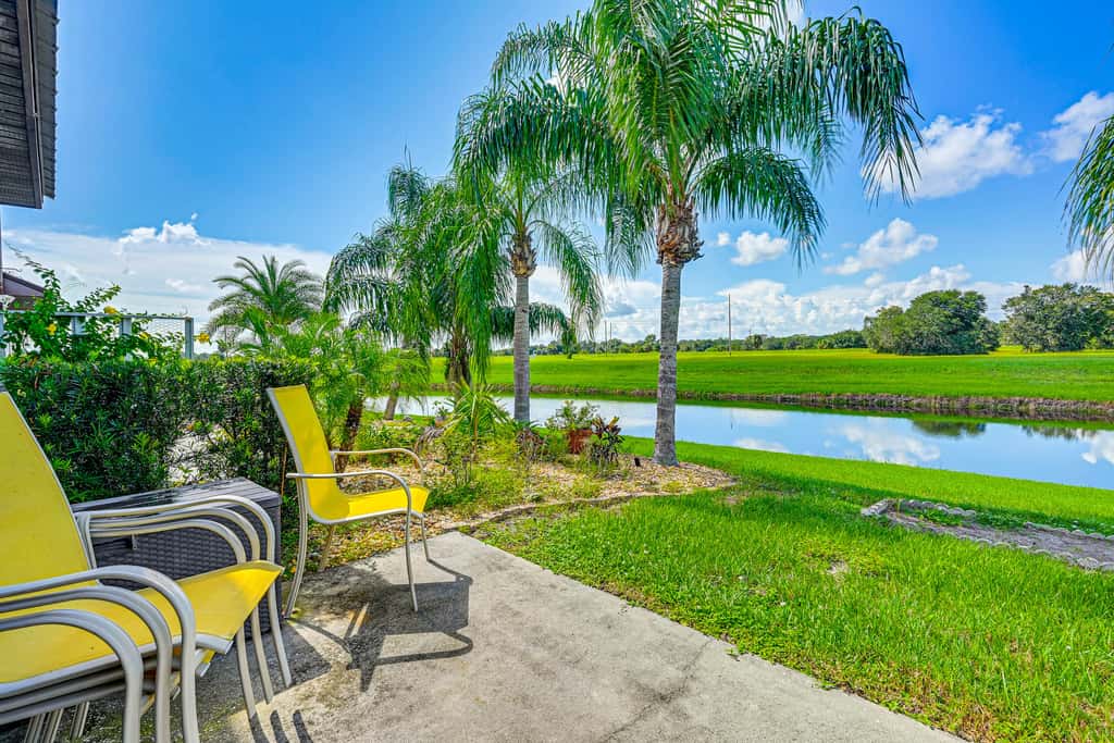 Sunny Canal-View Villa w/ Lanai in Sebring!