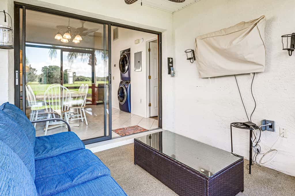 Sunny Canal-View Villa w/ Lanai in Sebring!