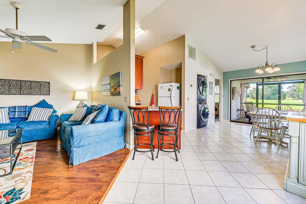 Sunny Canal-View Villa w/ Lanai in Sebring!