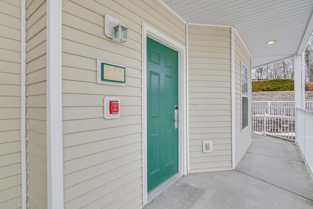 Table Rock Lake Condo w/ Sunrise Views & Pool
