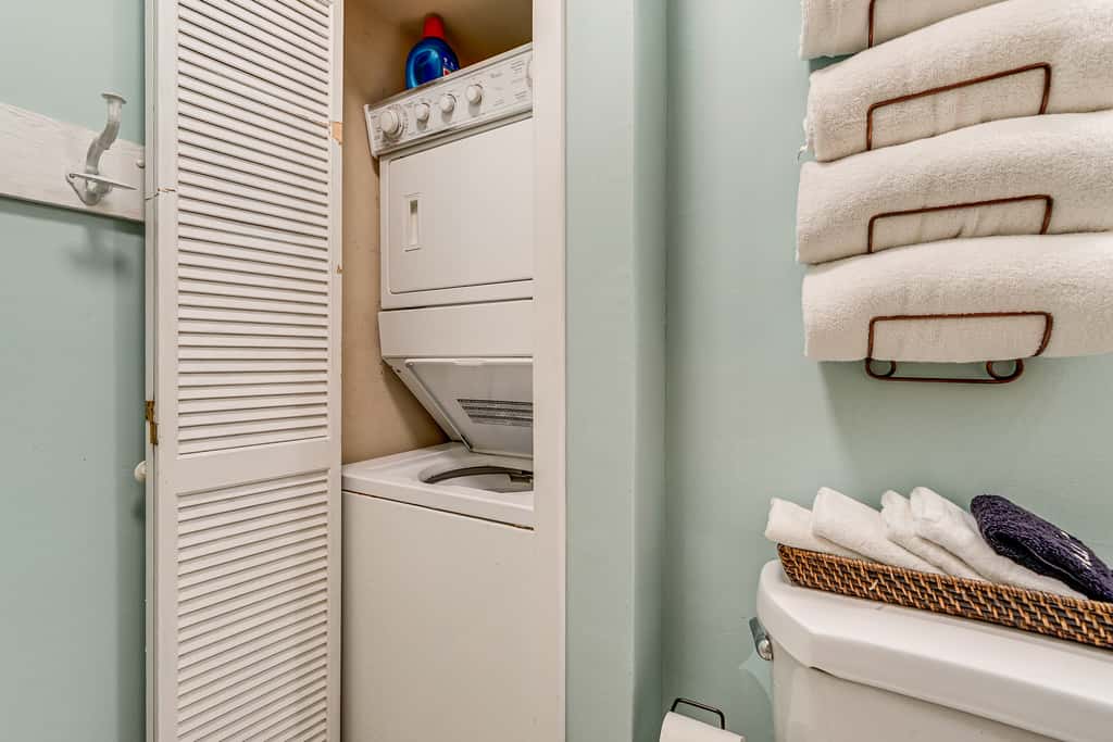 Sandy Oceanfront 2nd FL 1BR w/pool at The Riggings