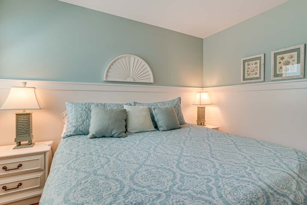 Sandy Oceanfront 2nd FL 1BR w/pool at The Riggings