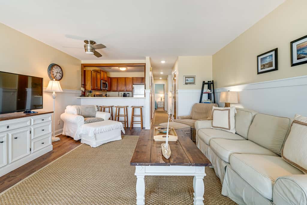 Sandy Oceanfront 2nd FL 1BR w/pool at The Riggings