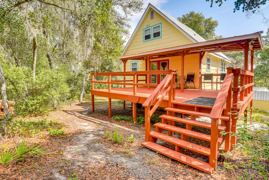 Walk to Lake George: Quiet Nature Escape w/ Deck