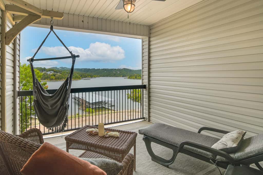 Table Rock Lake Retreat: Steps to Water & Pools!
