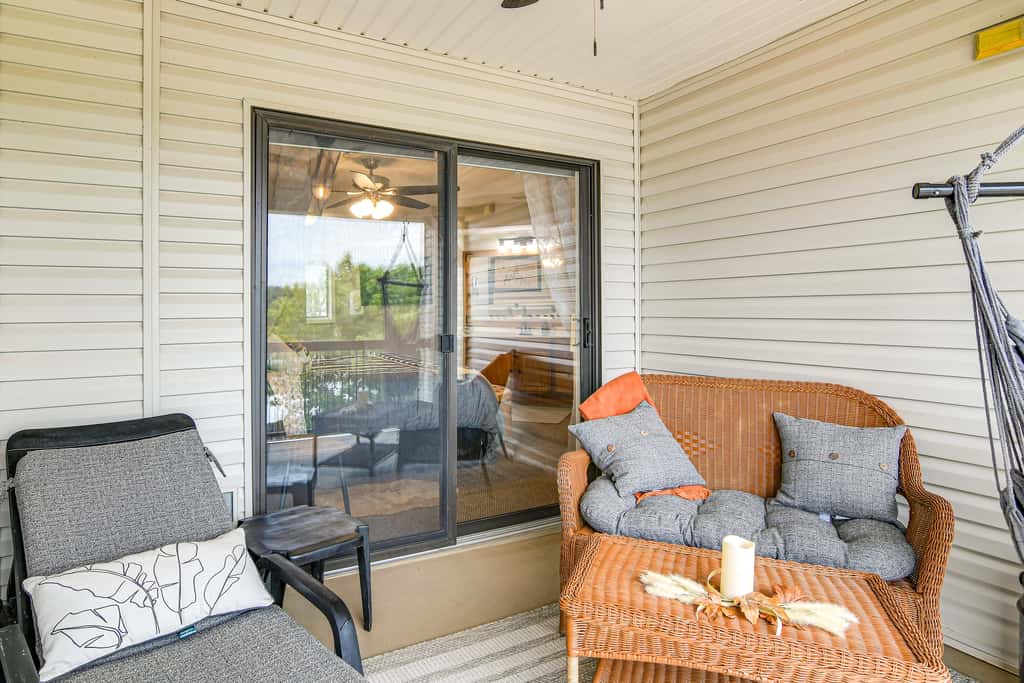 Table Rock Lake Retreat: Steps to Water & Pools!