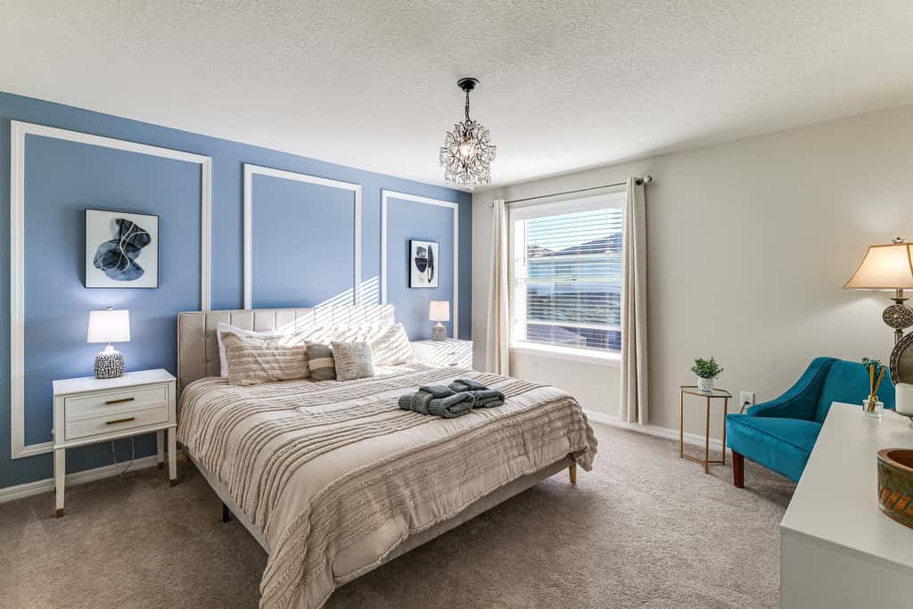Resort Perks & Private Pool: Davenport Family Home