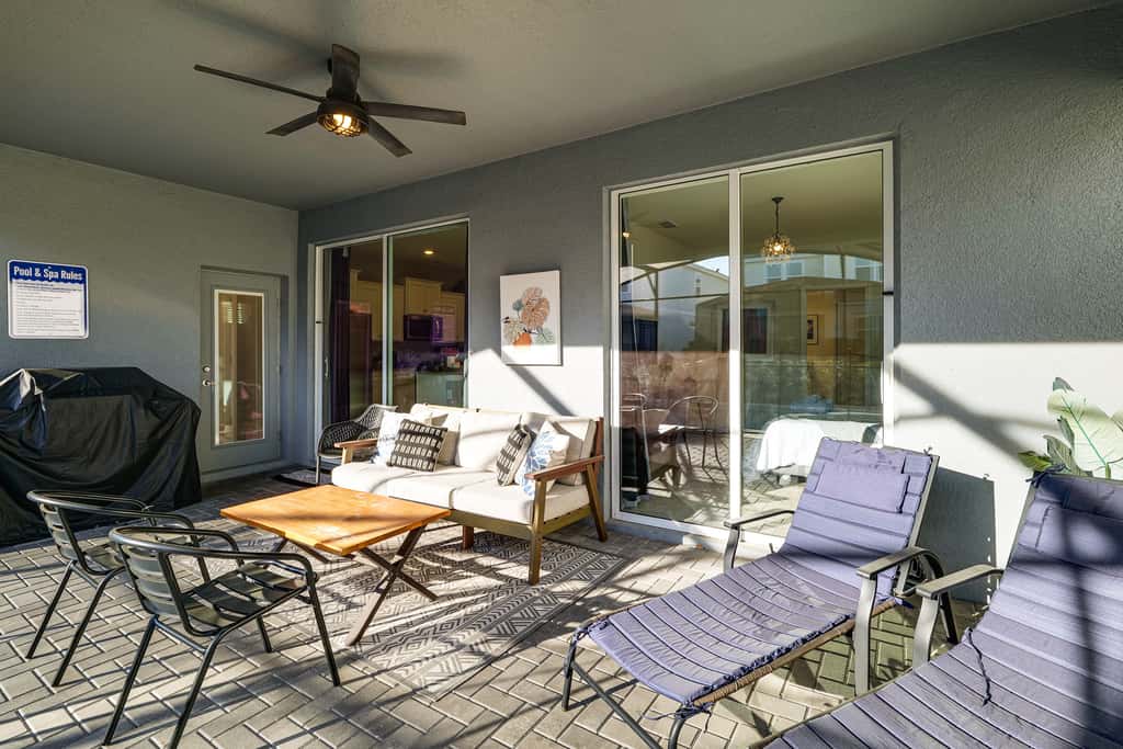 Resort Perks & Private Pool: Davenport Family Home
