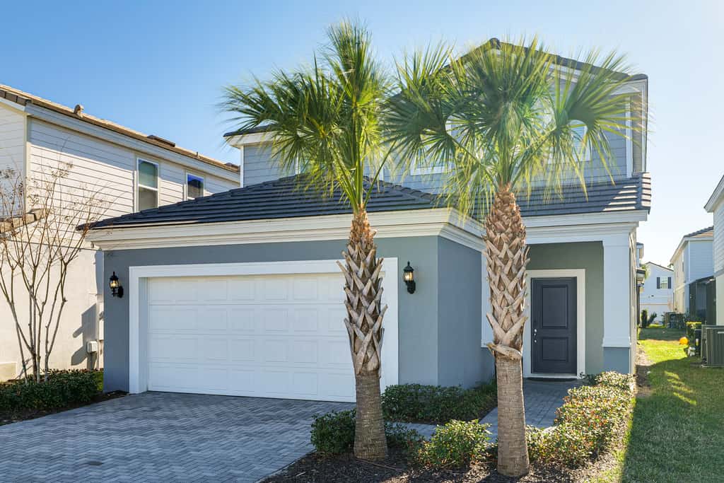 Resort Perks & Private Pool: Davenport Family Home
