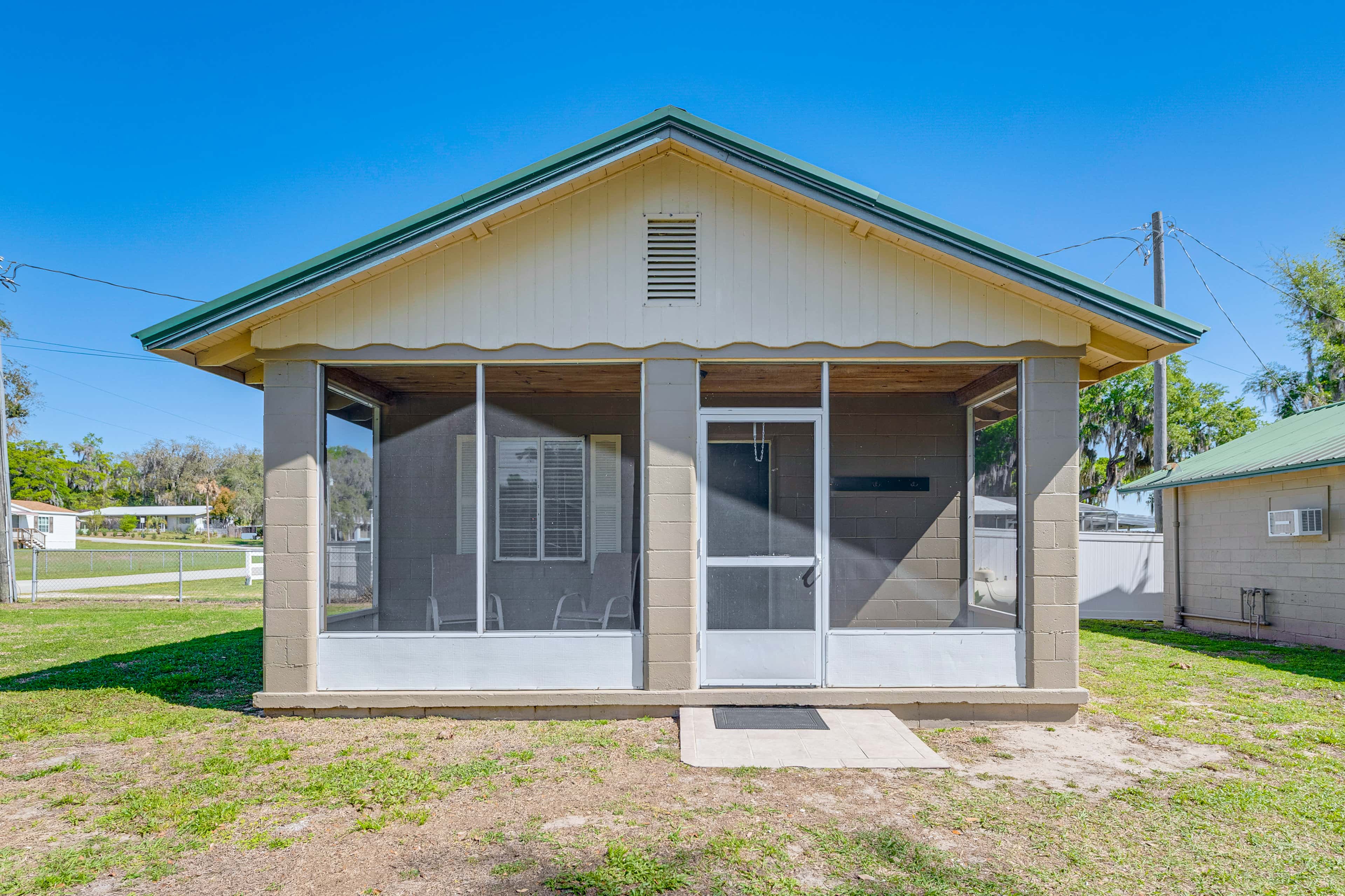 Paddle, Fish & Swim! Hernando Lake Cabin