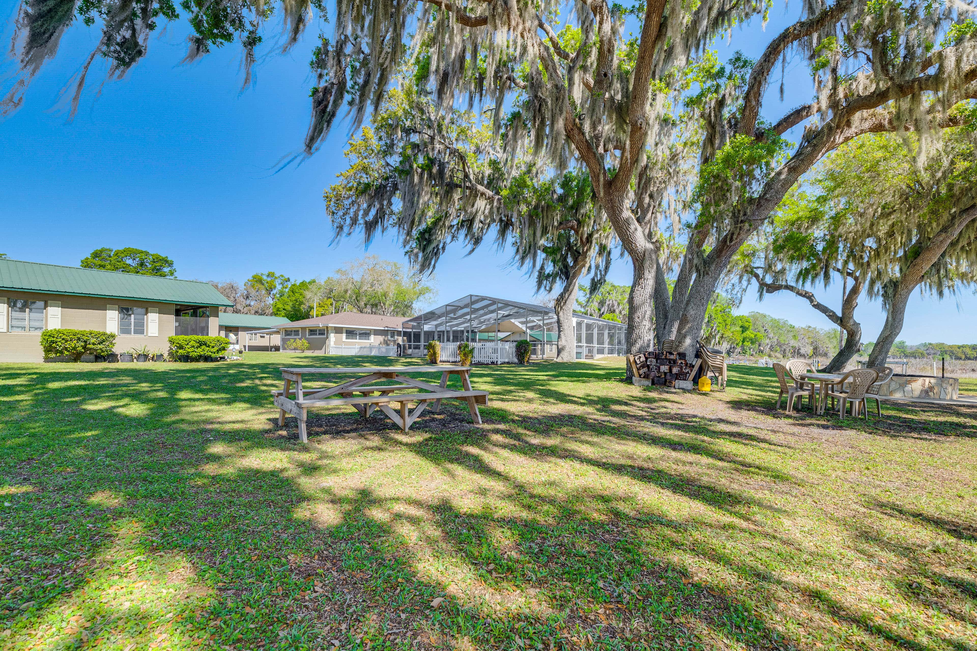 Paddle, Fish & Swim! Hernando Lake Cabin