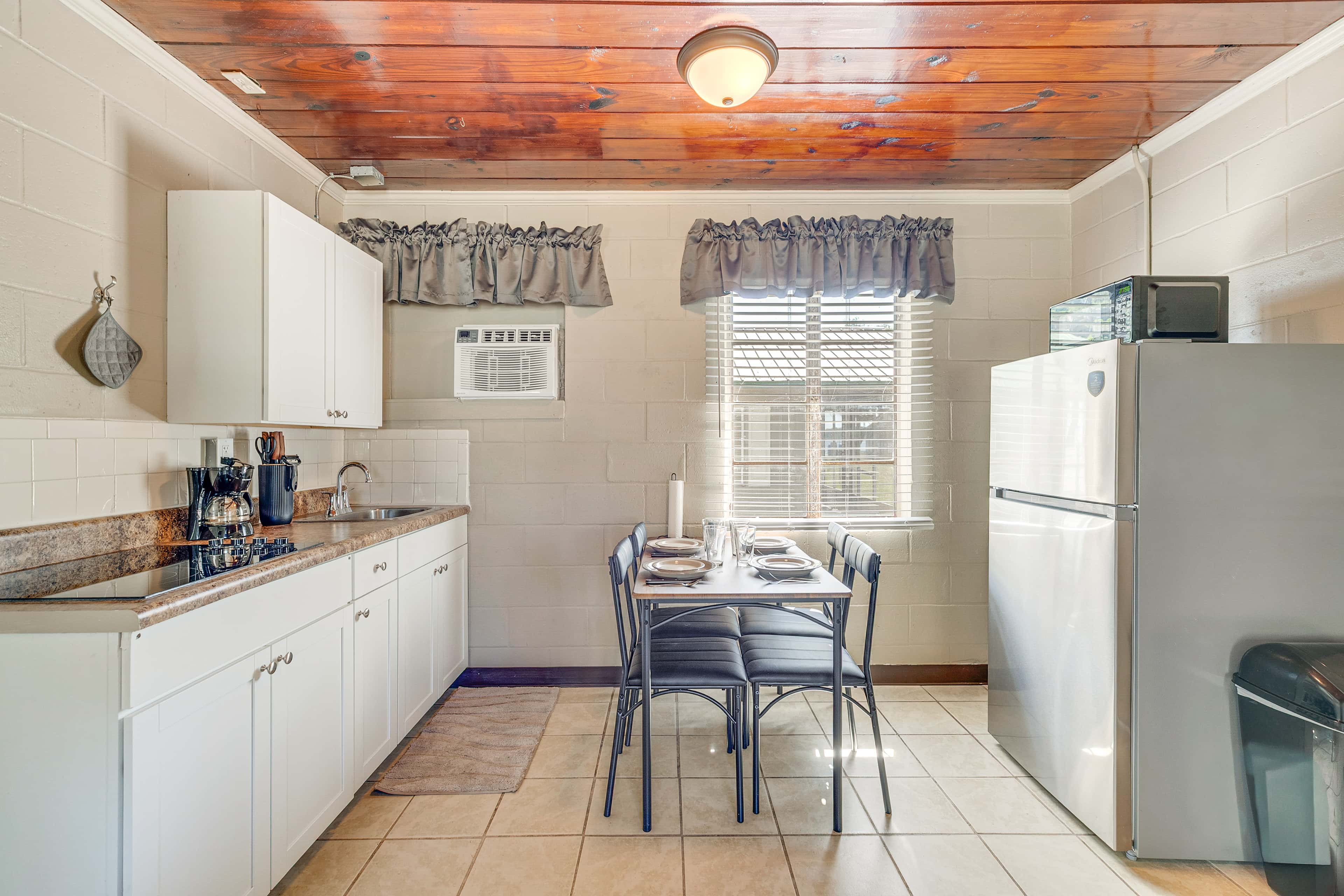 Paddle, Fish & Swim! Hernando Lake Cabin