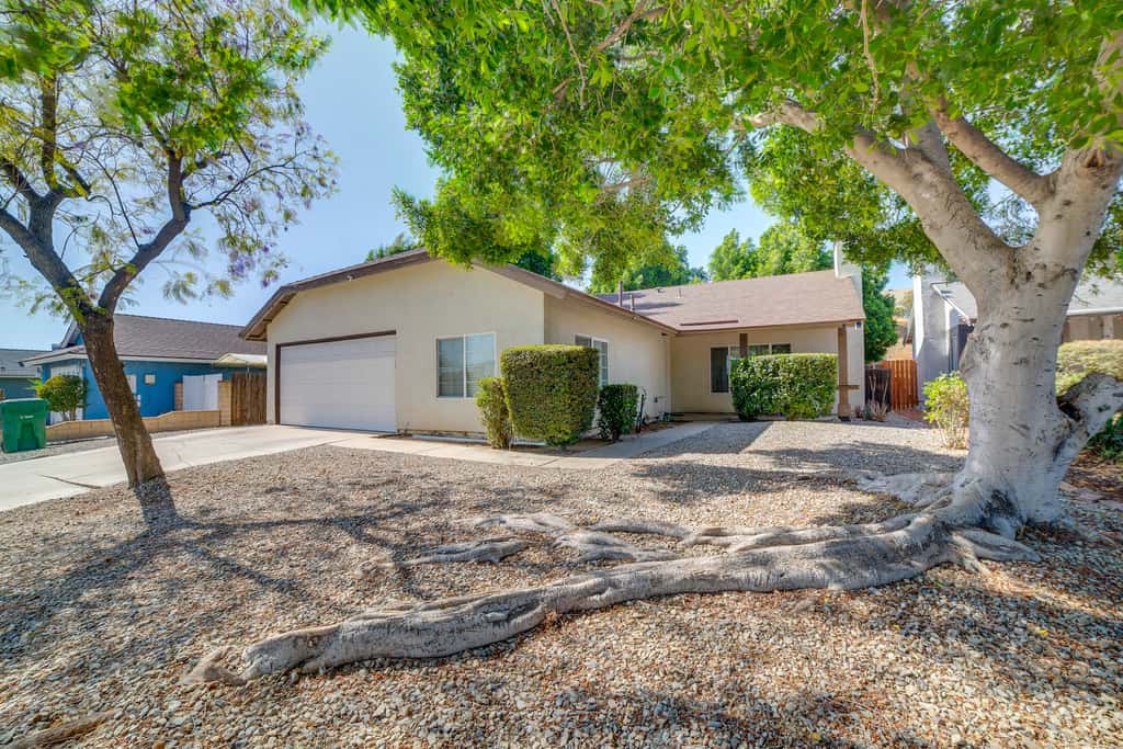 Moreno Valley Family Retreat Near HWY 60