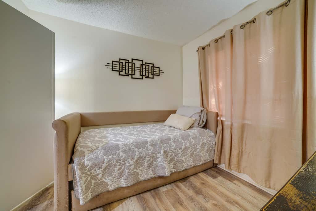 Moreno Valley Family Retreat Near HWY 60