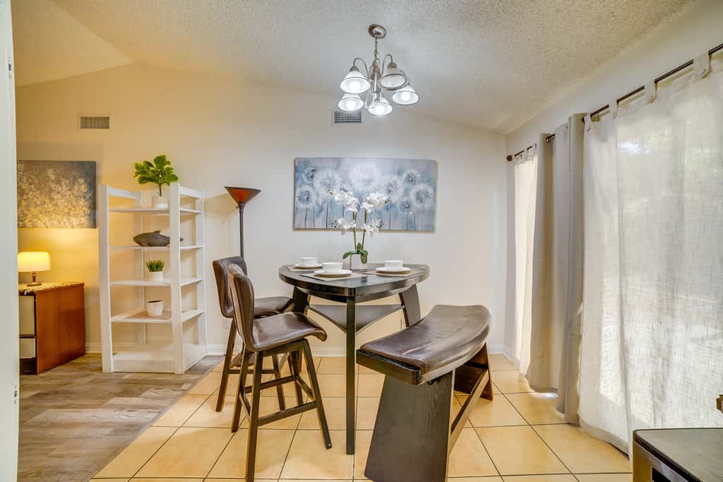 Moreno Valley Family Retreat Near HWY 60