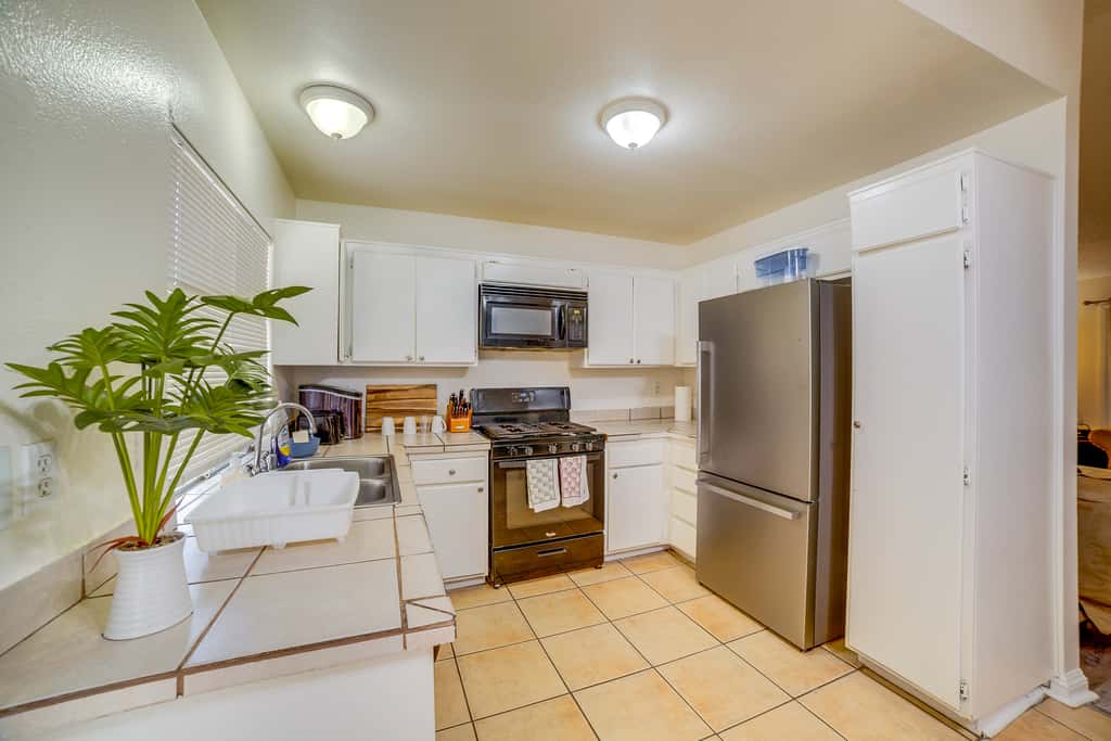 Moreno Valley Family Retreat Near HWY 60