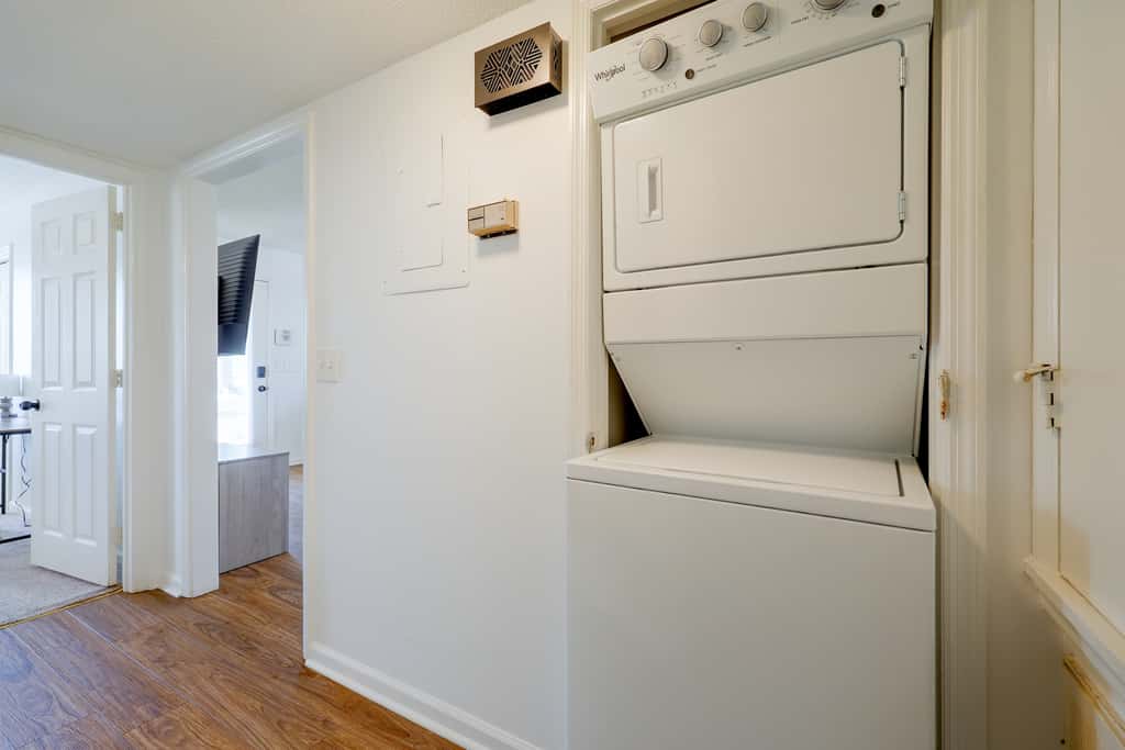 Walk to Med Center! Extended Wilmington Condo