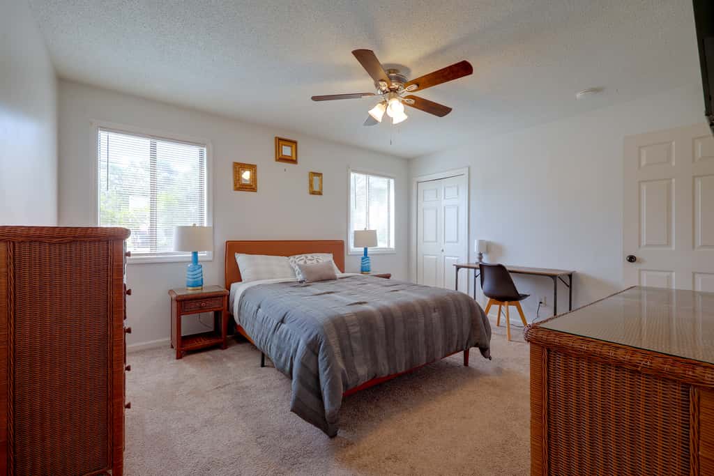 Walk to Med Center! Extended Wilmington Condo