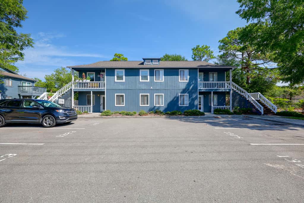 Walk to Med Center! Extended Wilmington Condo