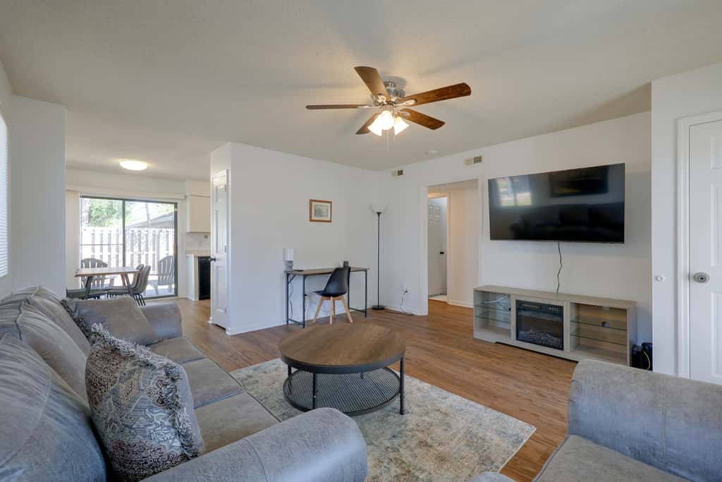 Walk to Med Center! Extended Wilmington Condo
