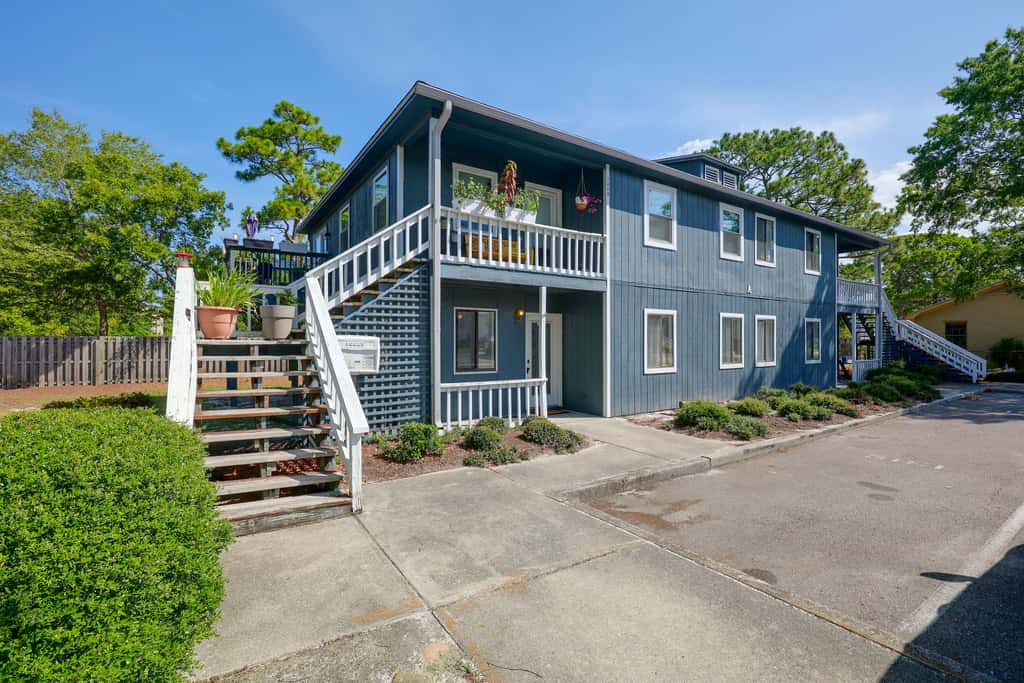 Walk to Med Center! Extended Wilmington Condo