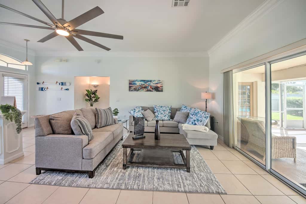 Pool & Fenced Yard: Sebring Retreat