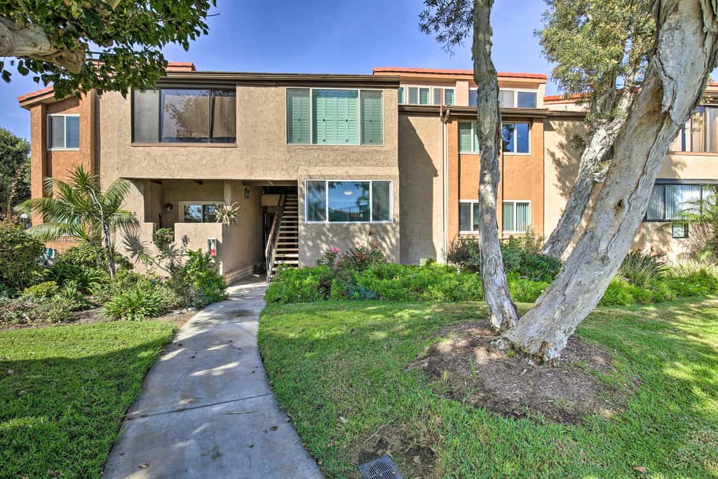 Waterfront Huntington Beach Condo w/ Fire Pit