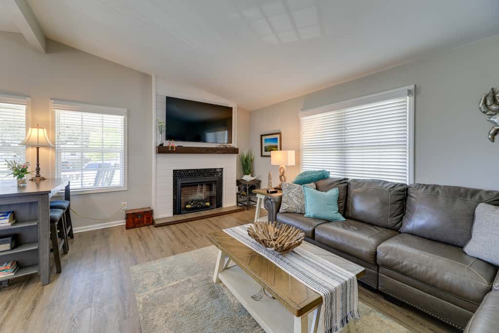 Lovely Morehead City Home w/ Fire Pit & Gas Grill