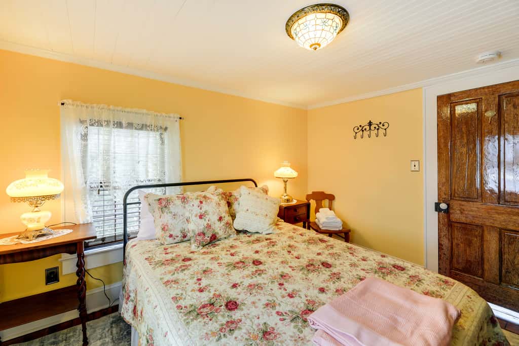 Victorian New Bern Vacation Rental In Downtown!