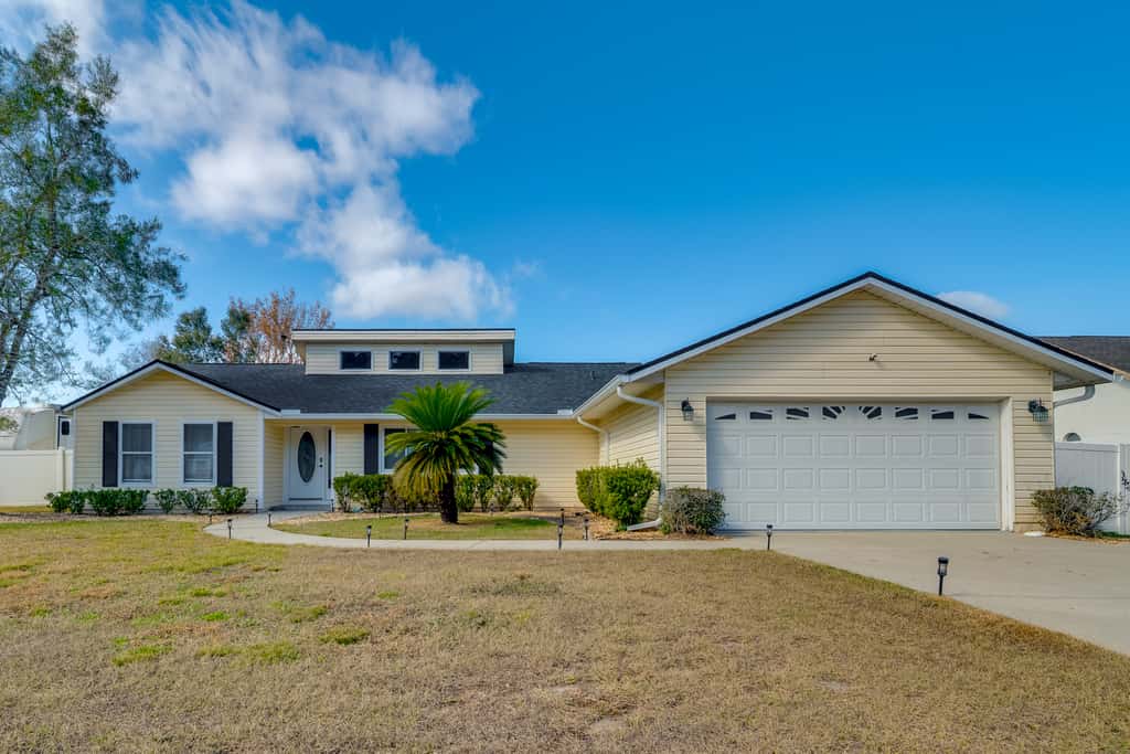 Sunny Ocala Oasis w/ Grill: Near National Forest!