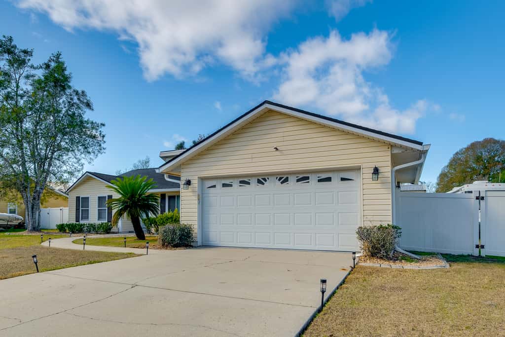 Sunny Ocala Oasis w/ Grill: Near National Forest!