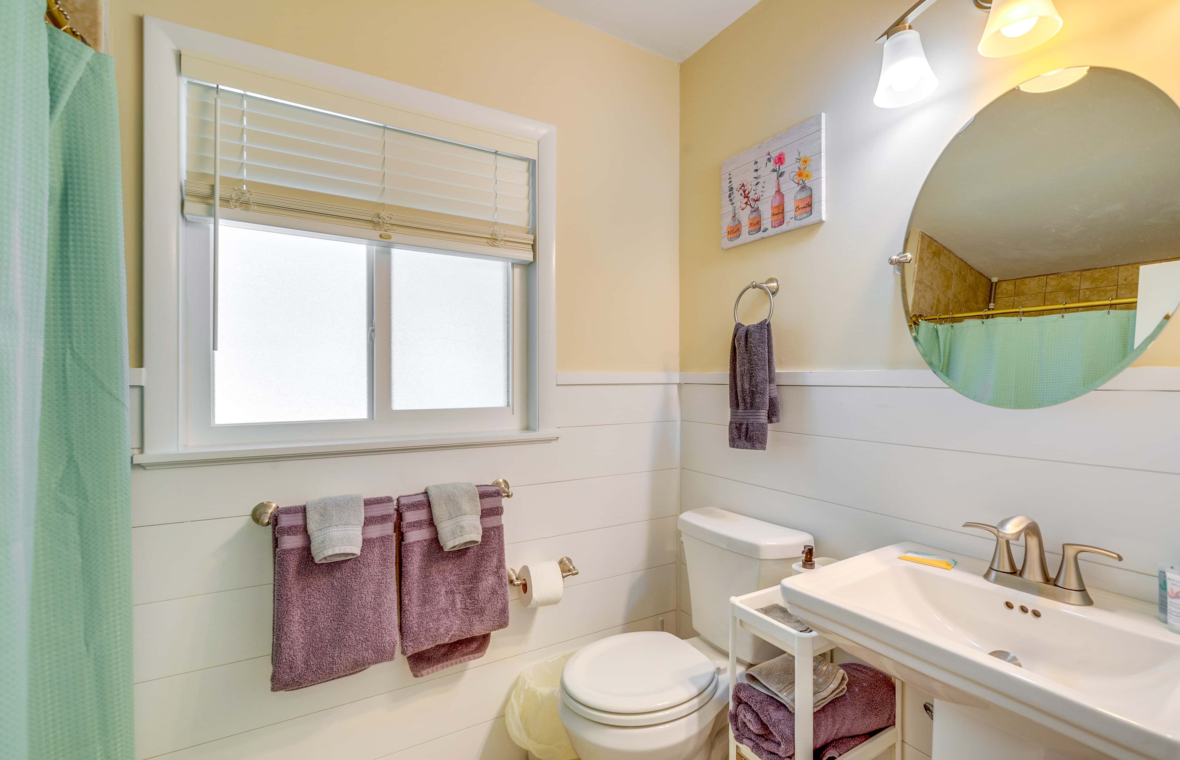 Ocala Retreat w/ Pool, Grill & Yard - Pets Welcome