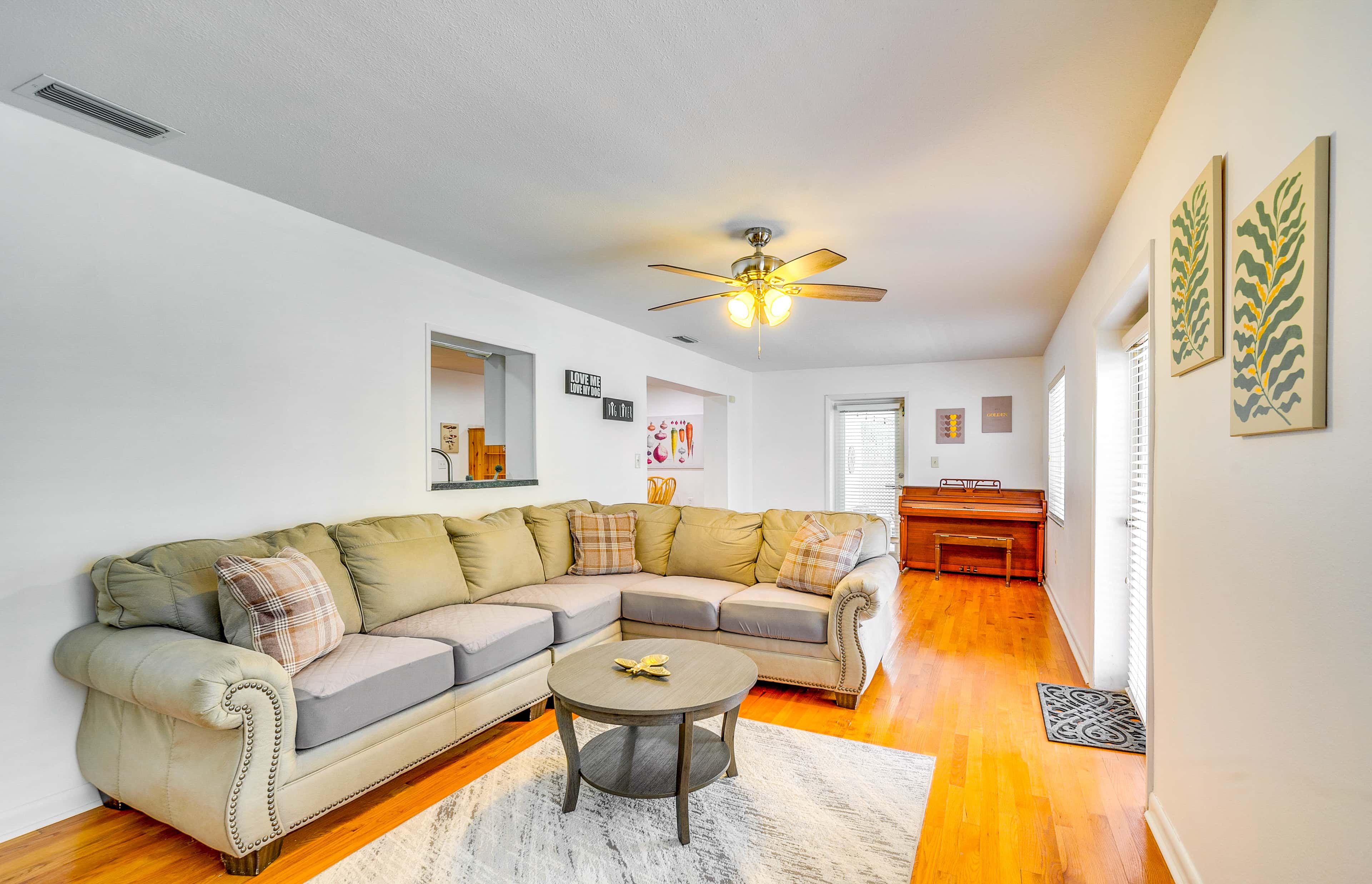 Ocala Retreat w/ Pool, Grill & Yard - Pets Welcome