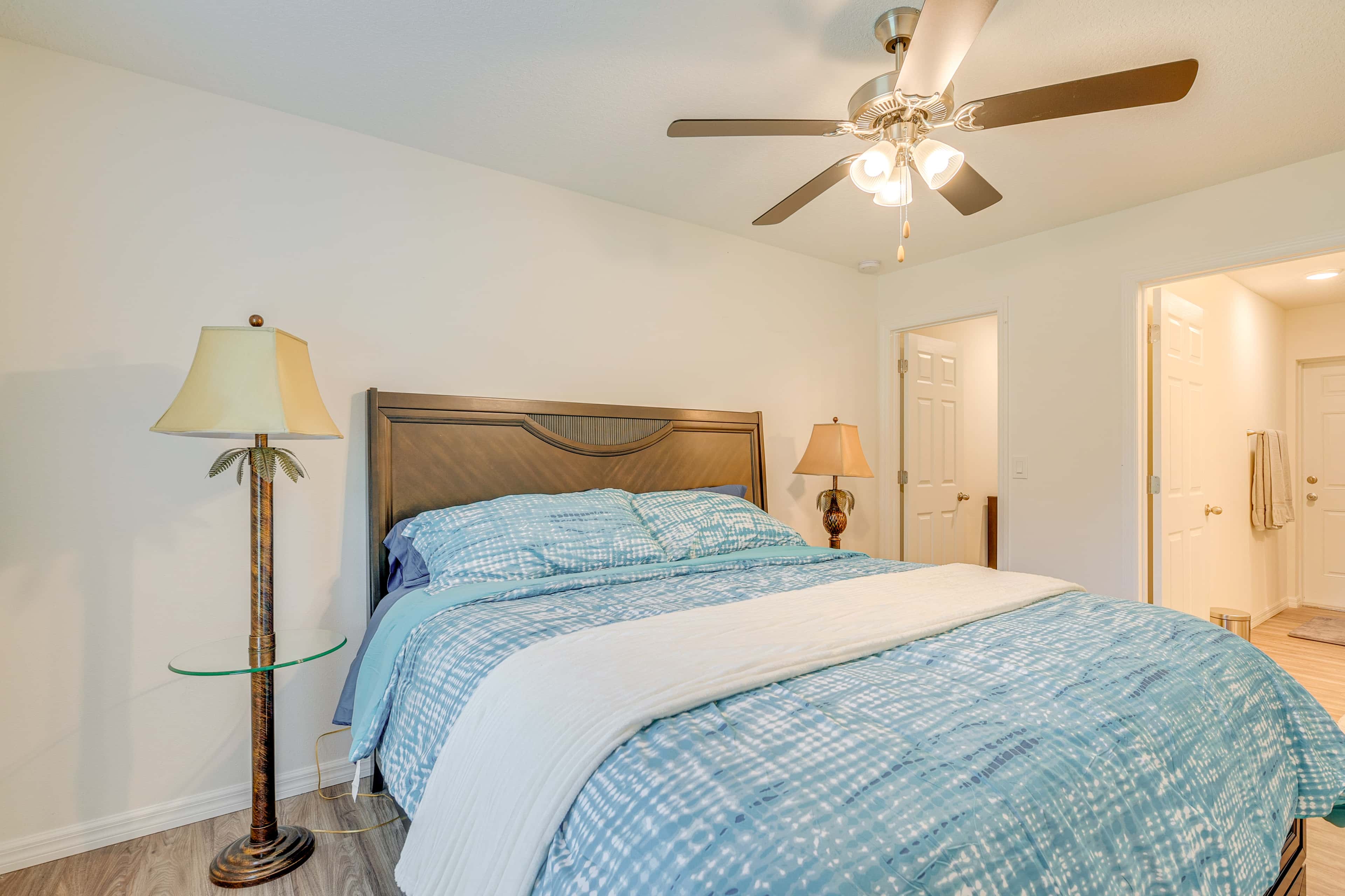 Near State Parks! Crystal River Home w/ Hot Tub