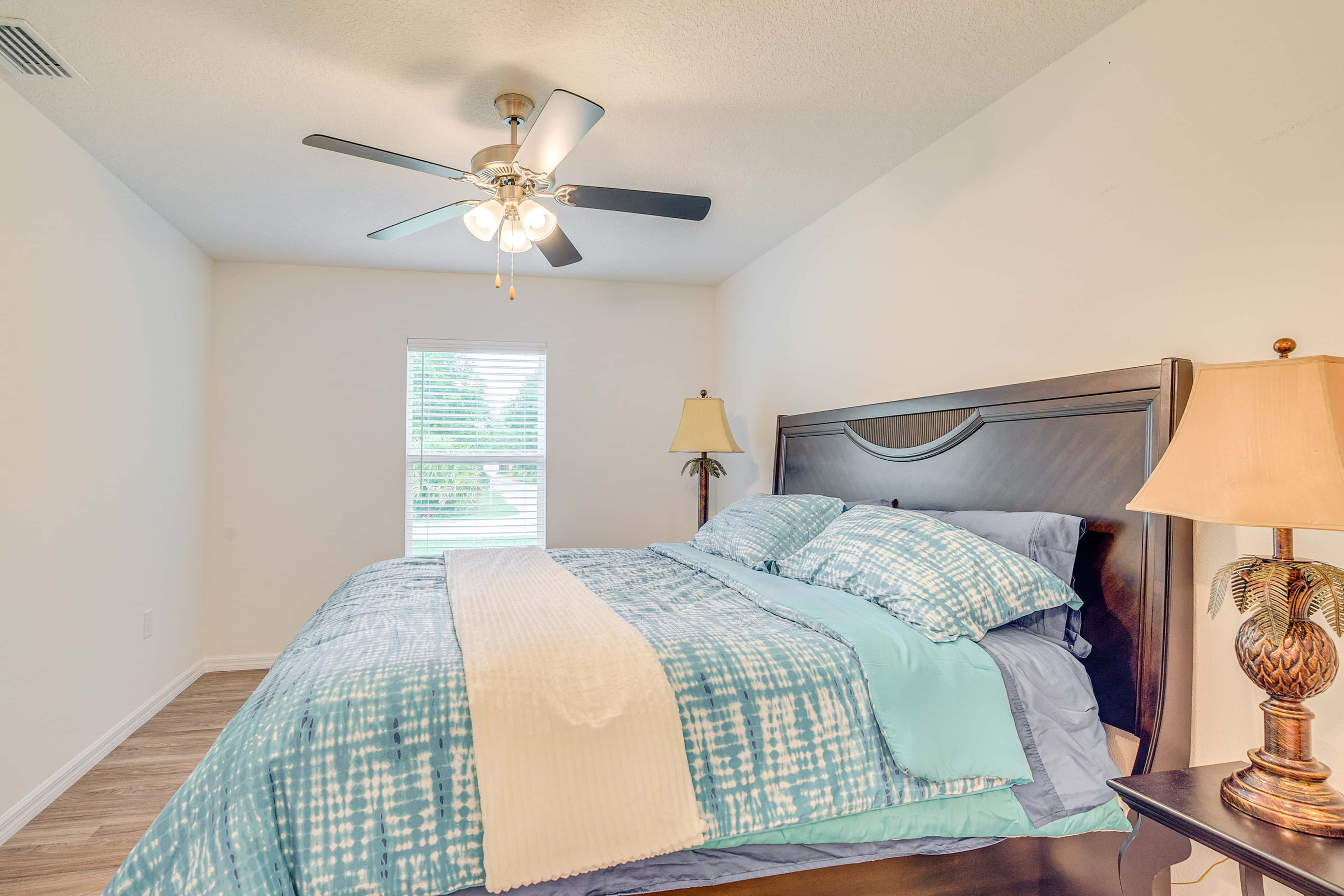 Near State Parks! Crystal River Home w/ Hot Tub