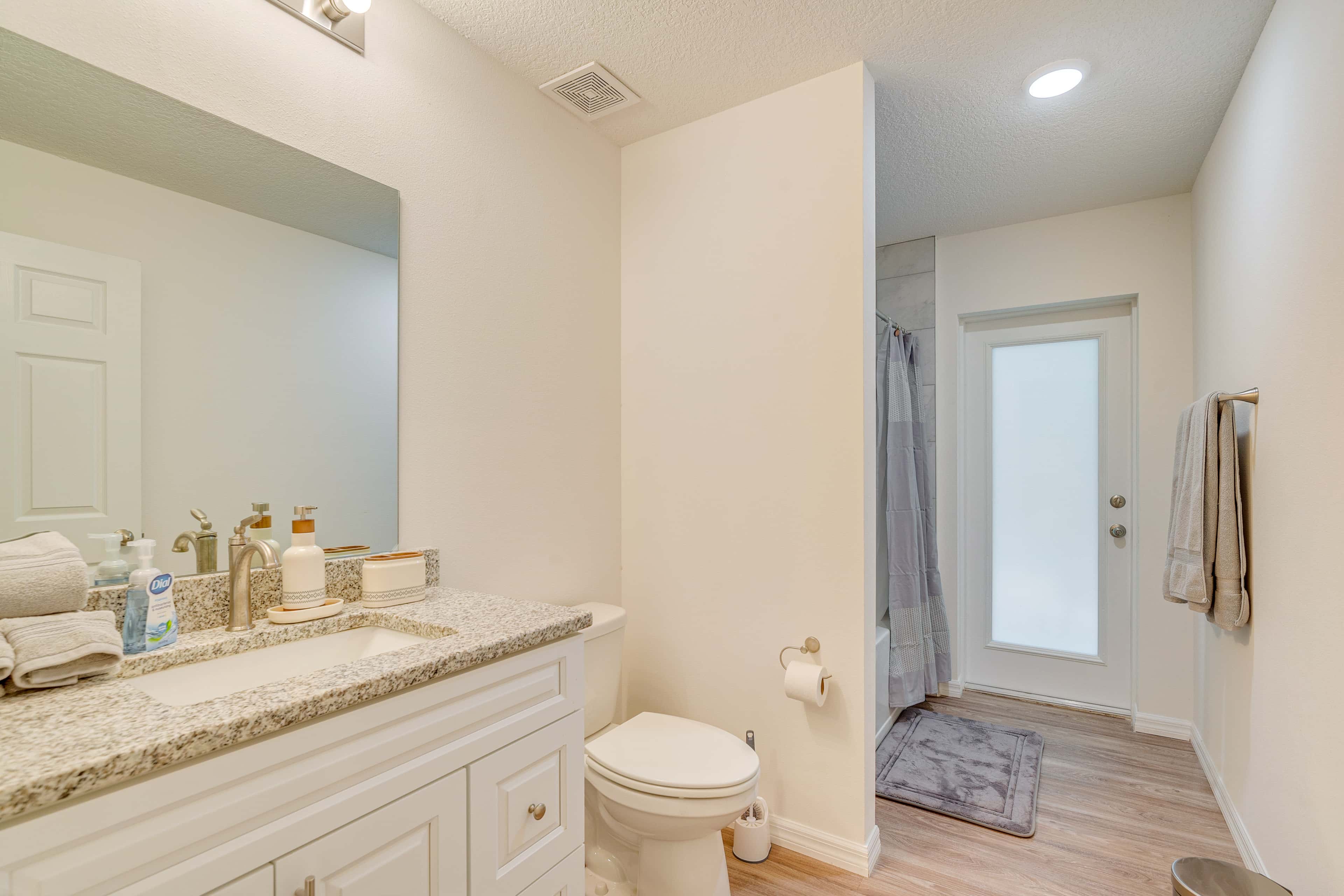 Near State Parks! Crystal River Home w/ Hot Tub