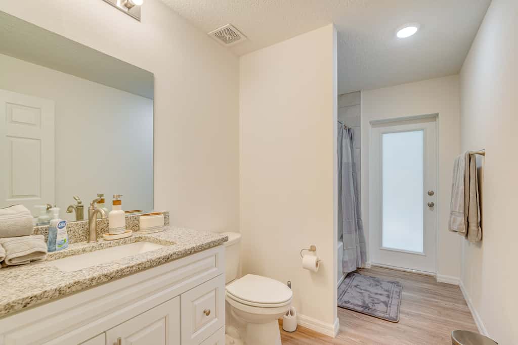 Near State Parks! Crystal River Home w/ Hot Tub