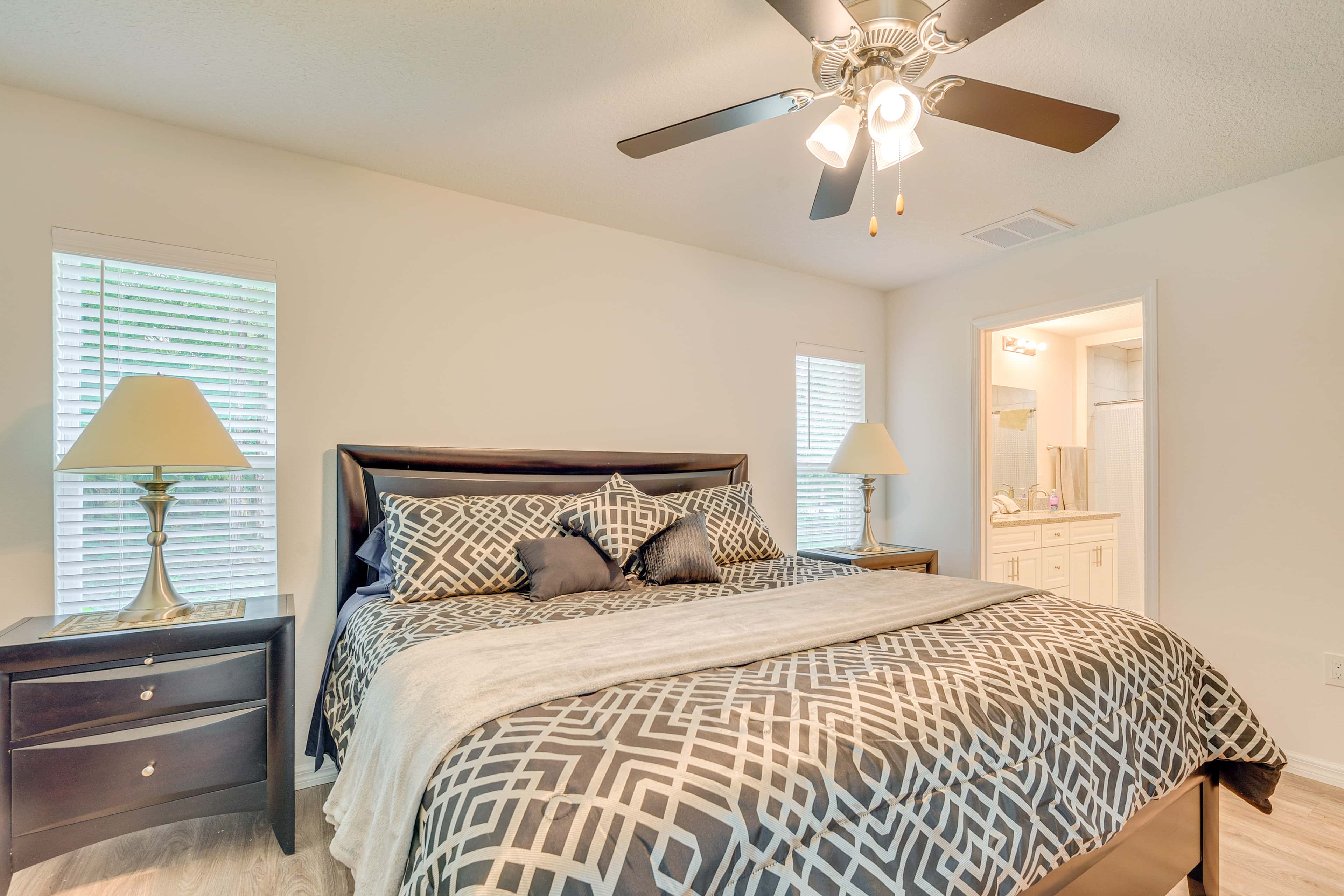 Near State Parks! Crystal River Home w/ Hot Tub