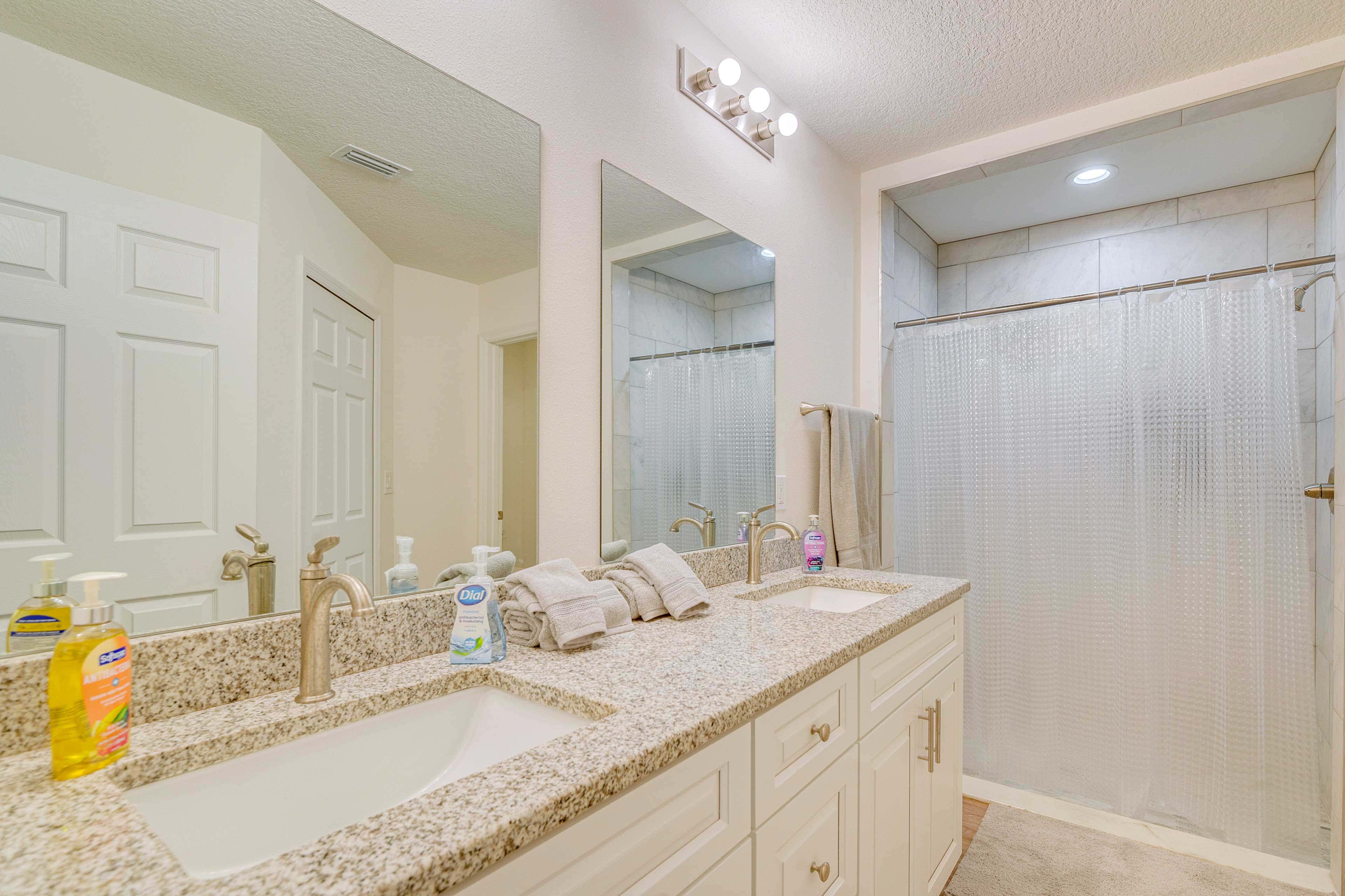 Near State Parks! Crystal River Home w/ Hot Tub