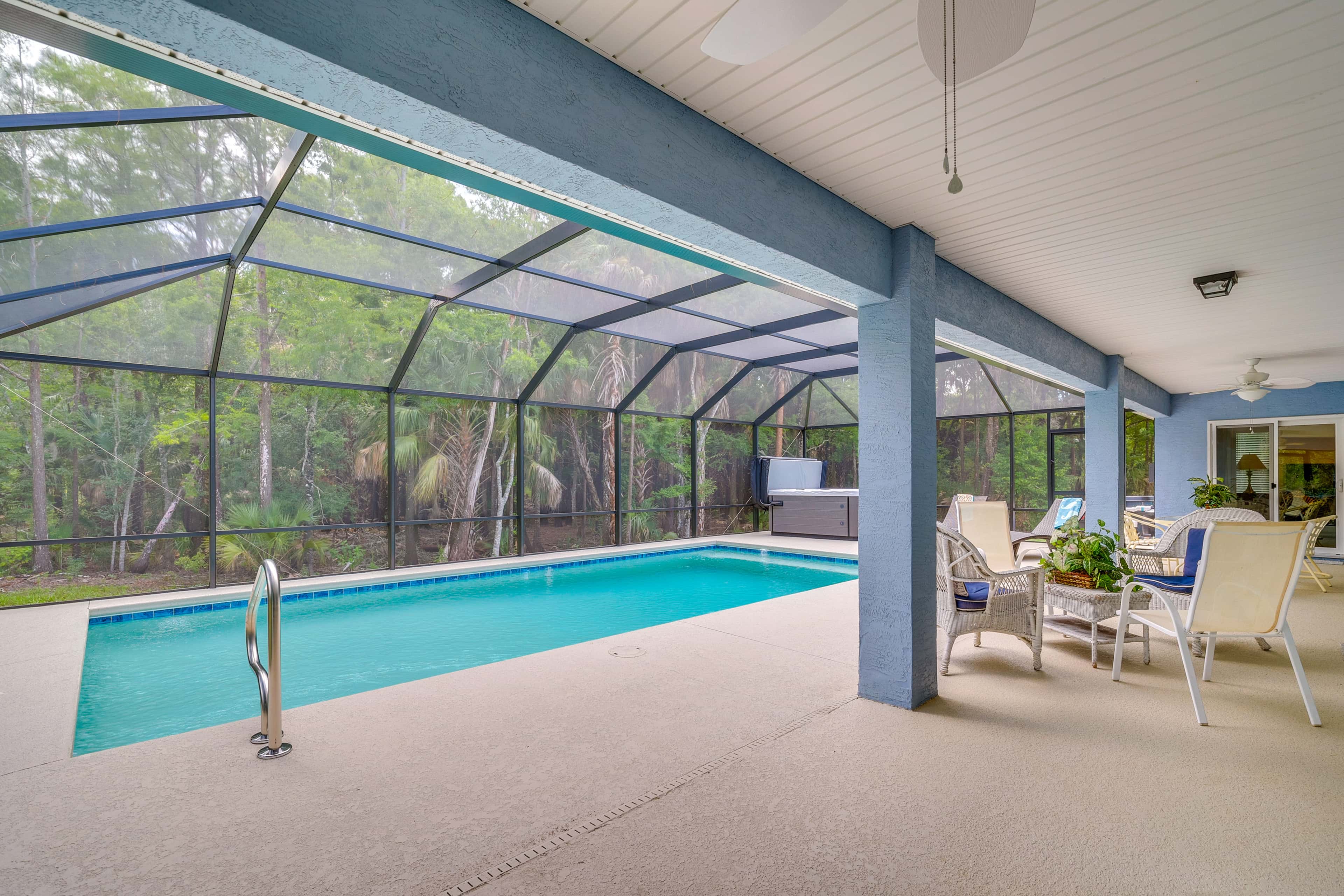 Near State Parks! Crystal River Home w/ Hot Tub