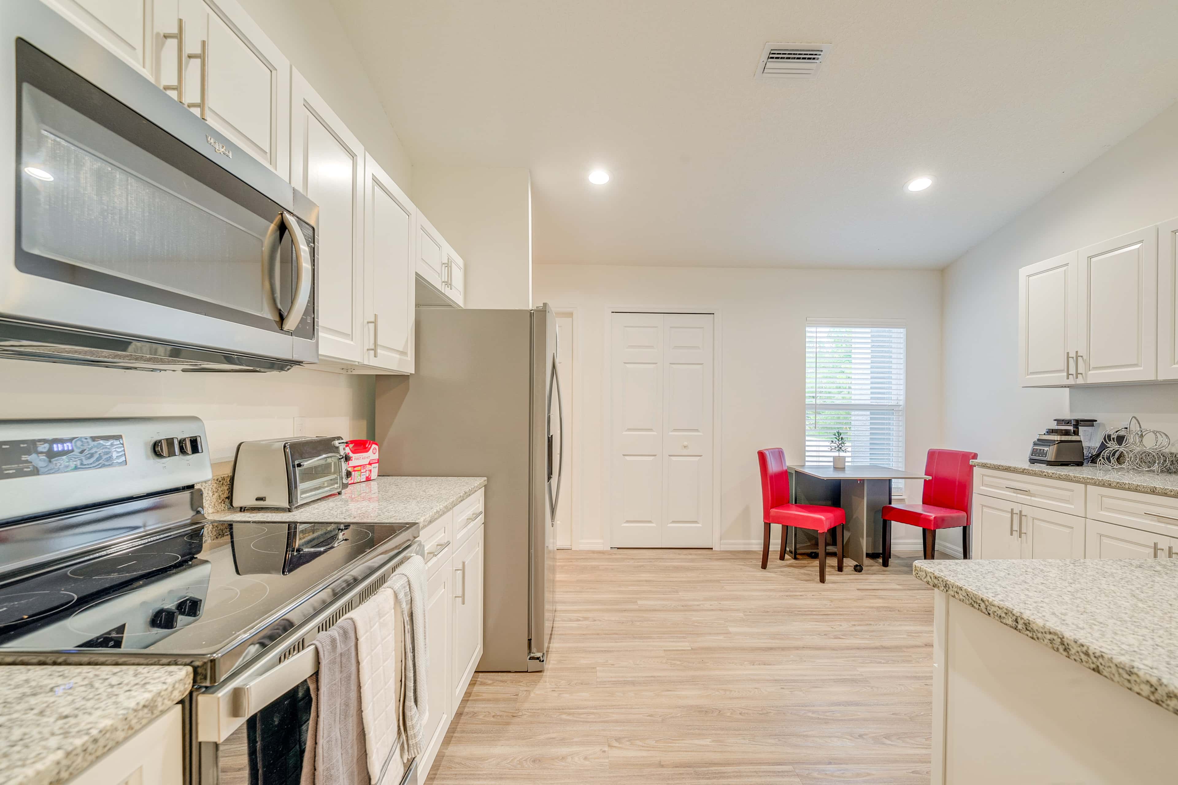 Near State Parks! Crystal River Home w/ Hot Tub
